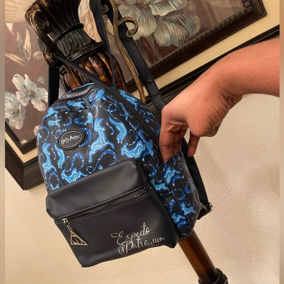 Harry Potter please check all picture of condition - Picture 5 of 17